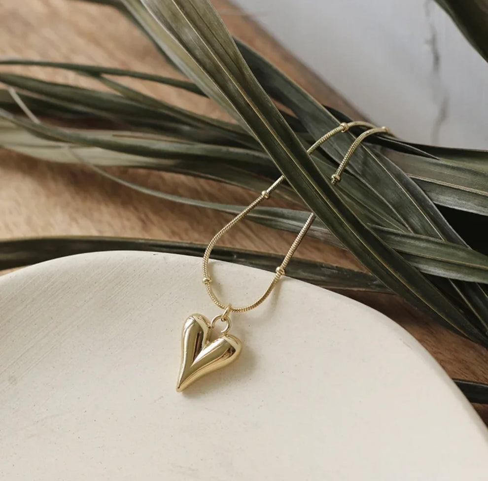 Cute Slightly Stainless Steel Anti-Tarnish Heart Pendant