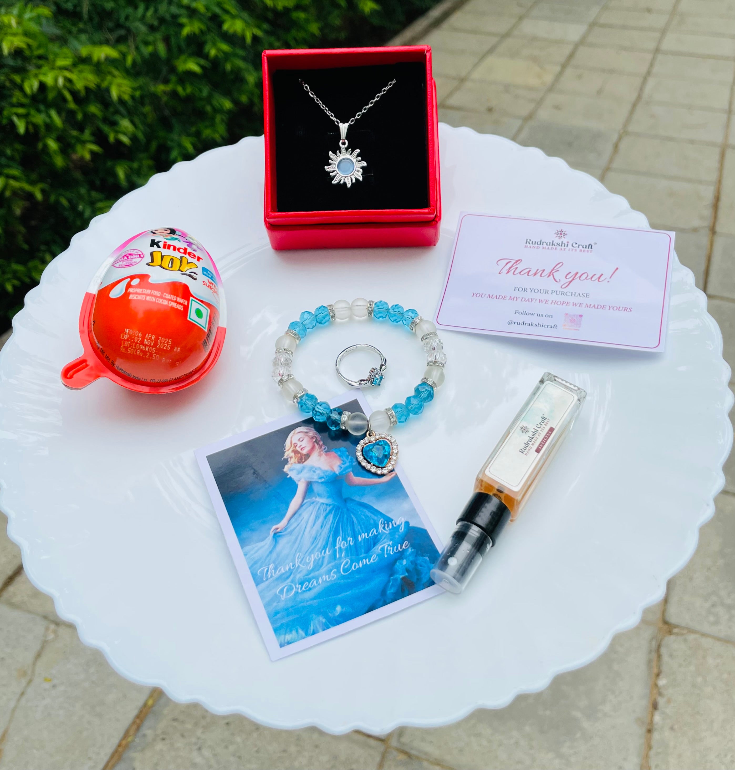Kinder Joy Cinderella Queen Special Hamper
