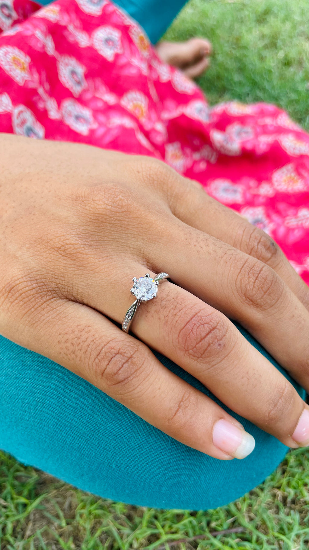 Elegant Solitaire Crystal Engagement Ring for Women – Premium Silver Finish with Side Stones