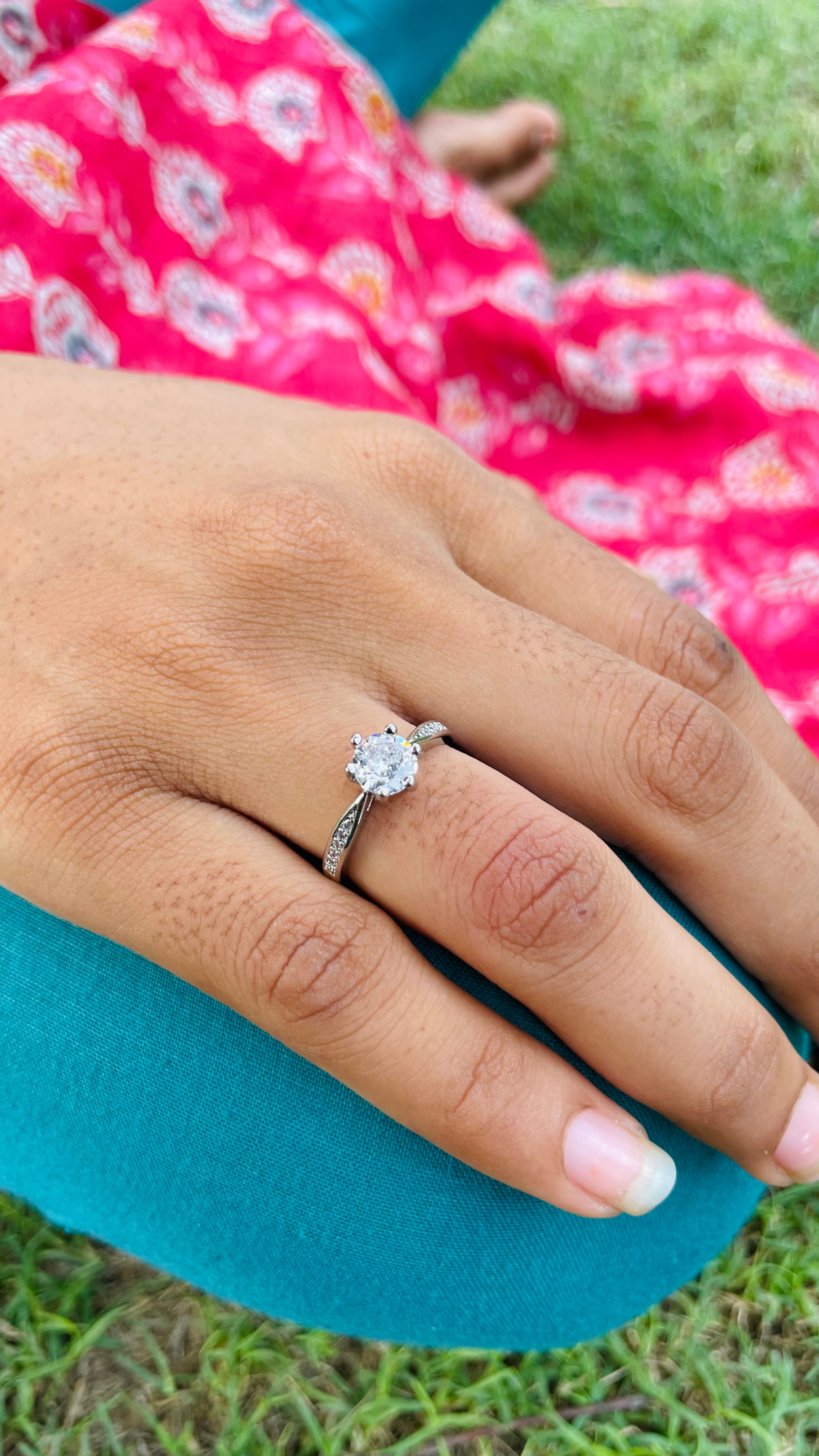 Elegant Solitaire Crystal Engagement Ring for Women – Premium Silver Finish with Side Stones