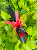 Luxury Black & Red Rose Bouquet – Elegant Handmade Gift for Special Occasions