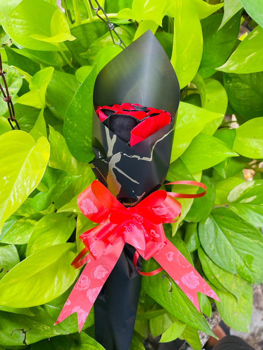Luxury Black & Red Rose Bouquet – Elegant Handmade Gift for Special Occasions